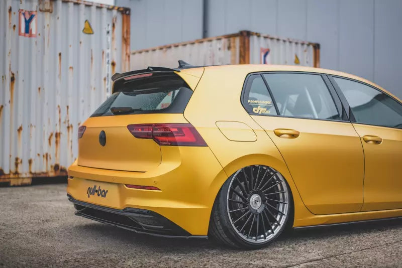 Maxton Design Heckspoiler Lippe V.1 für VW Golf 8 Standard und R-Line Hochglanz schwarz – Ansicht 4