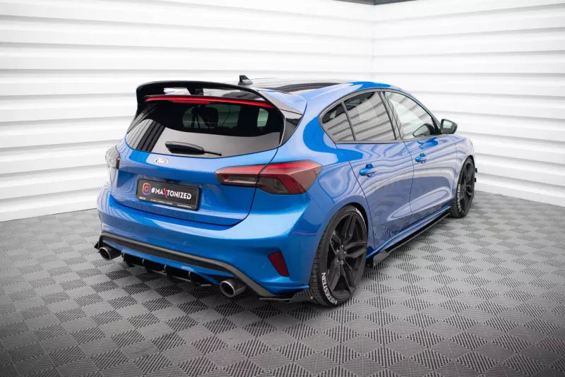 Maxton Design Street Pro Diffusor Flaps für Ford Focus ST Mk4 matt schwarz mit Hochglanz Flaps – Ansicht 4