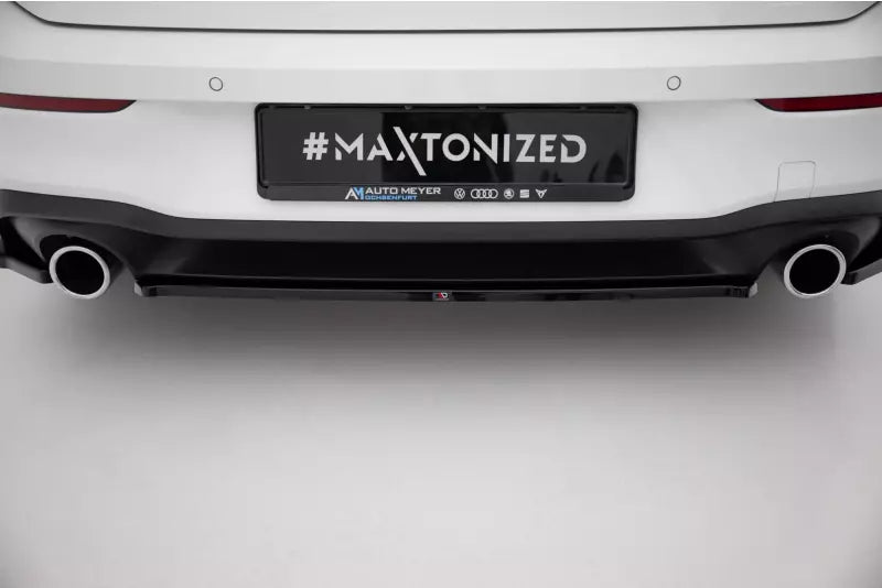 Maxton Design Heckdiffusor für VW Golf 8 GTI / GTD Hochglanz schwarz – Ansicht 4