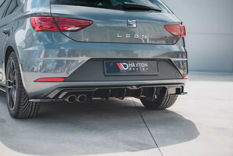 Maxton Design Heckdiffusor für Seat Leon III (Typ 5F) FR Facelift Hochglanz schwarz – Ansicht 4