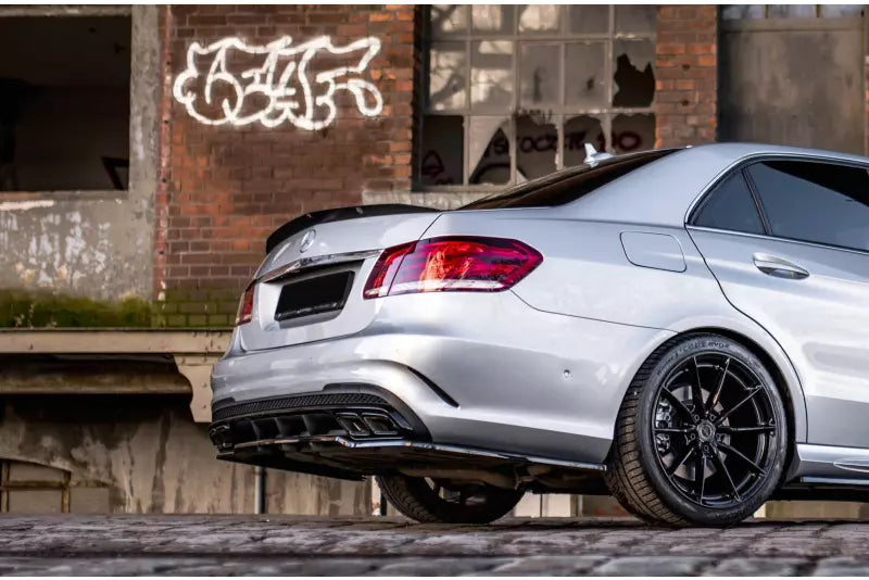 Maxton Design Heckspoiler Lippe für Mercedes E63 AMG W212 Facelift Limousine Hochglanz schwarz – Ansicht 4