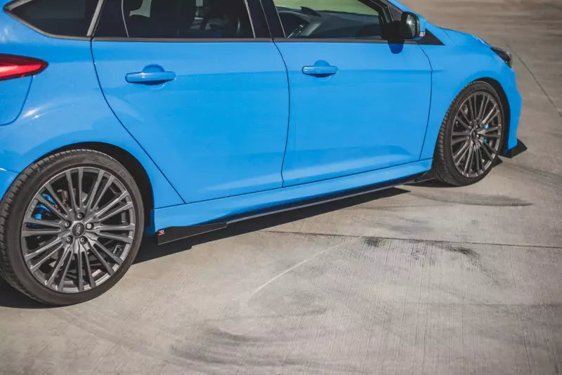 Maxton Design Street Pro Schweller Flaps für Ford Focus RS Mk3 Hochglanz schwarz – Ansicht 4