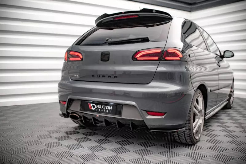 Maxton Design Heckdiffusor für Seat Ibiza Cupra Mk3 Hochglanz schwarz – Ansicht 4