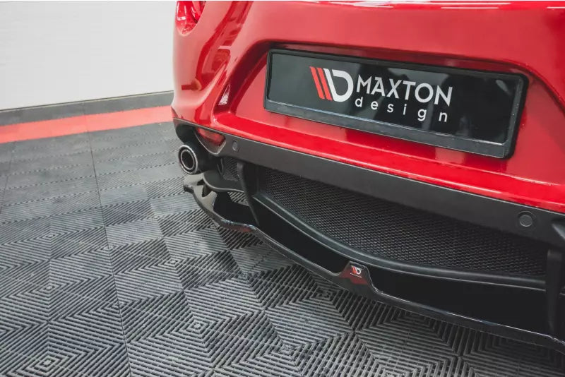 Maxton Design Heckdiffusor für Alfa Romeo 4C Hochglanz schwarz – Ansicht 4