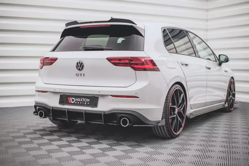 Maxton Design Street Pro Heckdiffusor für Volkswagen Golf 8 GTI – Ansicht 4