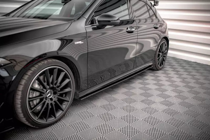 Maxton Design Street Pro Seitenschweller (Paar) für Mercedes A35 AMG / AMG-Line W177 – Ansicht 4