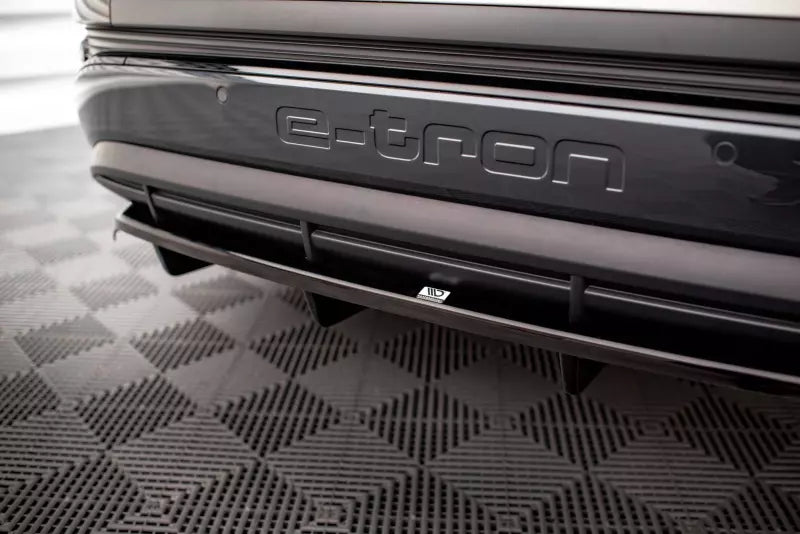 Maxton Design Heckdiffusor DTM Look fürAudi Q4 e-tron Sportback Mk1 Hochglanz schwarz – Ansicht 4