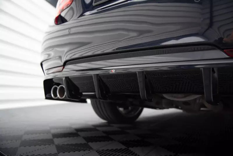 Maxton Design mittlerer Heckdiffusor für BMW 4er F32 F33 F36 M-Paket Hochglanz schwarz – Ansicht 4