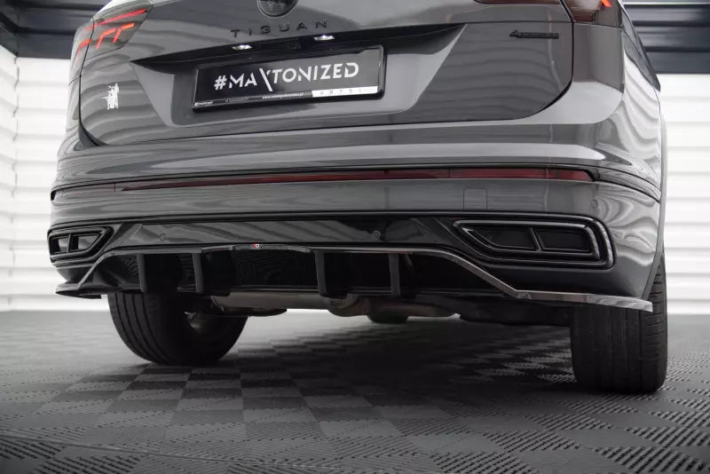 Maxton Design mittlerer Heckdiffusor DTM Look für Volkswagen Tiguan R-Line Mk2 Facelift Hochglanz schwarz – Ansicht 4