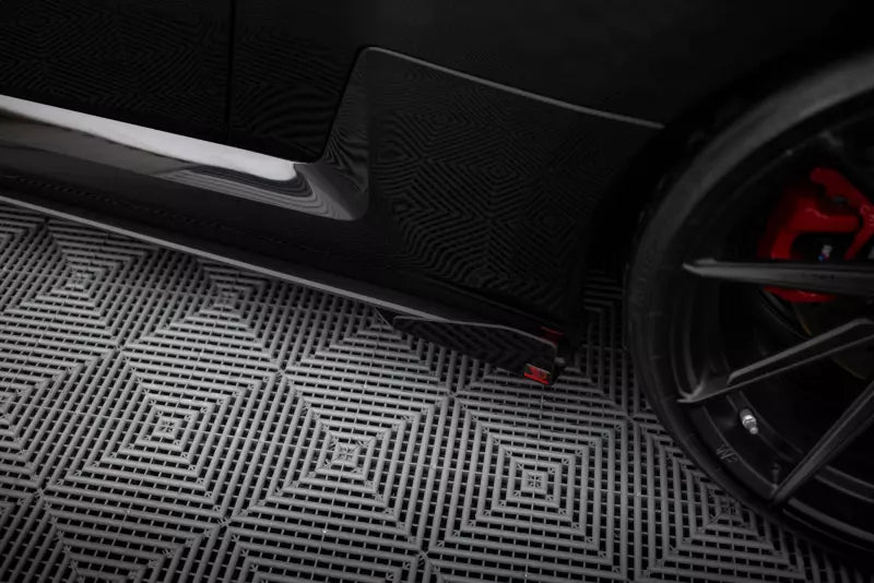 Maxton Design Seiten Flaps BMW M2 G87 Hochglanz schwarz – Ansicht 4