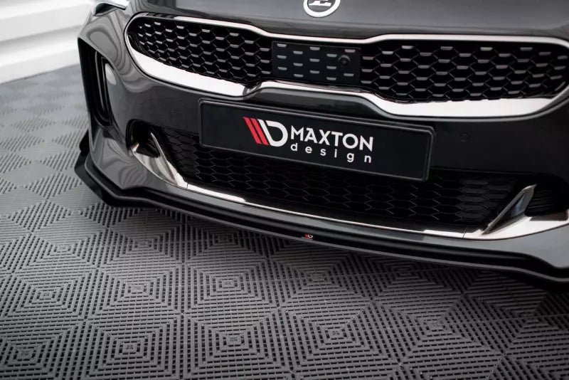 Maxton Design Street Pro Frontlippe für Kia Stinger GT / GT-Line Mk1 Schwarz mit Hochglanz Flaps – Ansicht 4
