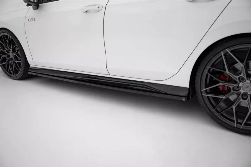 Maxton Design Seitenschweller (Paar) für VW Golf 8 GTI / GTI Clubsport / R-Line Hochglanz schwarz – Ansicht 4
