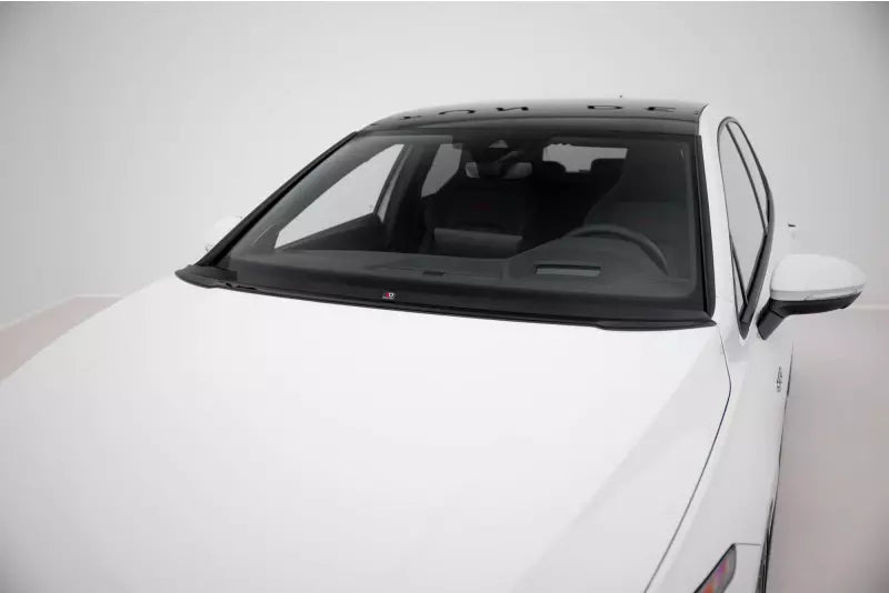 Maxton Design Verlängerung der Motorhaube für Volkswagen Golf 8 Hochglanz schwarz – Ansicht 4