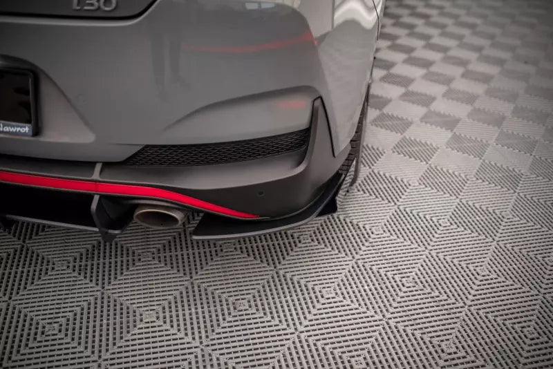 Maxton Design Street Pro Heckdiffusor-Flaps für Hyundai I30 Fastback N-Line Mk3 Facelift Hochglanz schwarz – Ansicht 4