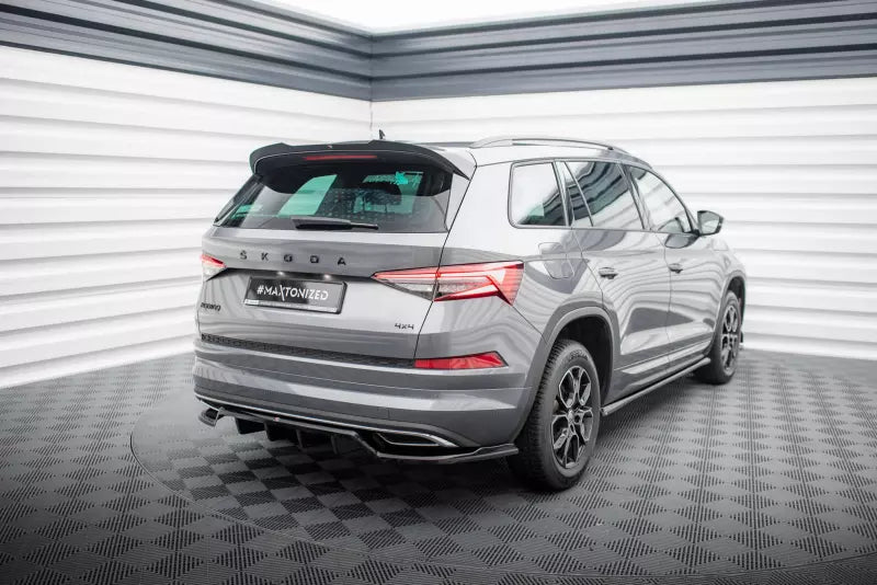Maxton Design mittlerer Heckdiffusor für Skoda Kodiaq Sportline Mk1 Facelift Hochglanz schwarz – Ansicht 4