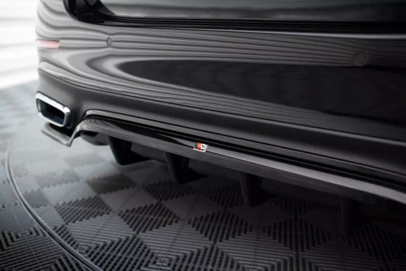 Maxton Design Mittlerer Heckdiffusor für Mercedes E-Klasse AMG-Line W214 Hochglanz schwarz – Ansicht 4