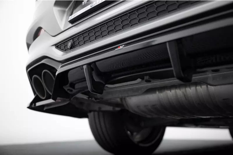 Maxton Design Heckdiffusor für BMW X4 M F98 Hochglanz schwarz – Ansicht 4