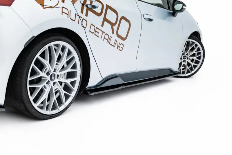 Maxton Design Seitenschweller (Paar) für Cupra Born Mk1 Hochglanz schwarz – Ansicht 4