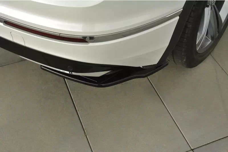 Maxton Design Diffusor Flaps für VW Tiguan 2 R-Line Hochglanz schwarz – Ansicht 4