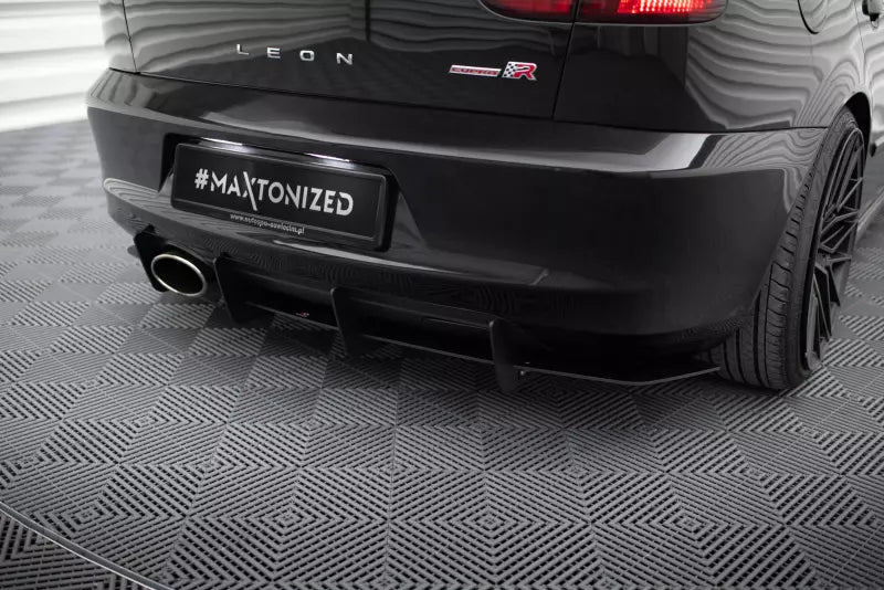 Maxton Design Street Pro Heckdiffusor für Seat Leon 1 (Typ 1M1) Cupra – Ansicht 3