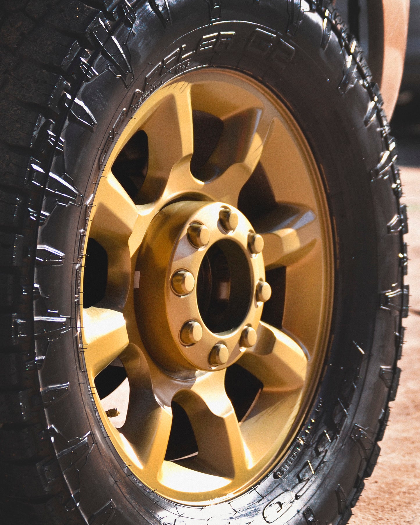 BRICKMONSTER_6.0_GOLD