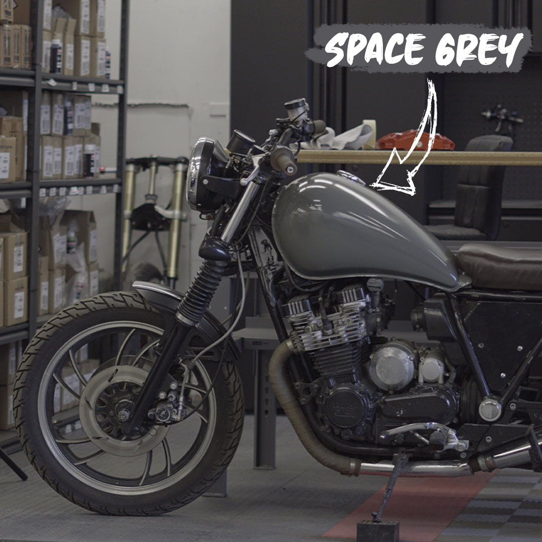 Space-Grey-Tank-Moto