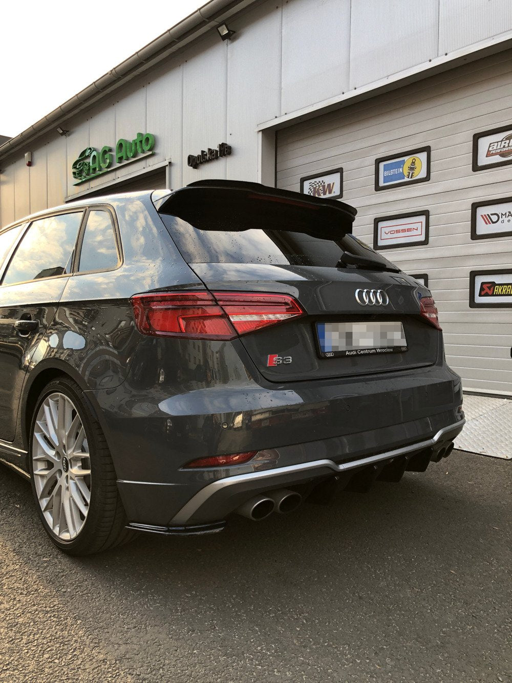 Heck Ansatz Flaps Diffusor passend für AUDI S3 8V FACELIFT schwarz Hochglanz – Ansicht 1