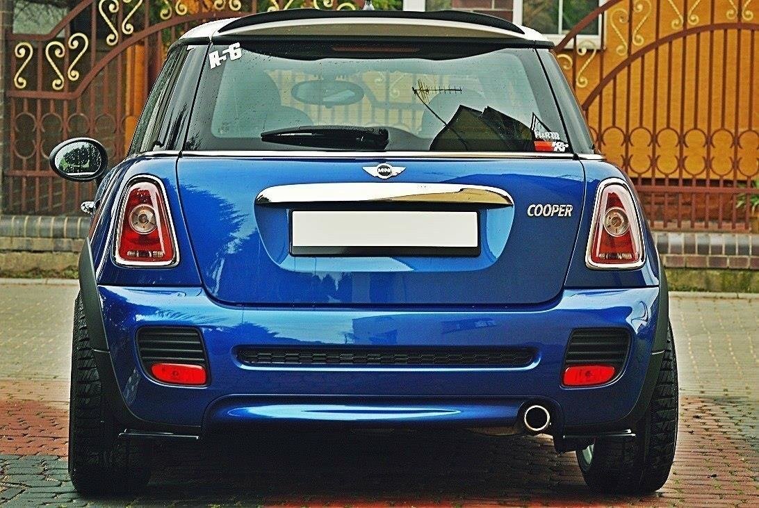 Heck Ansatz Flaps Diffusor V.1 passend für MINI COOPER R56 JCW schwarz Hochglanz – Ansicht 4