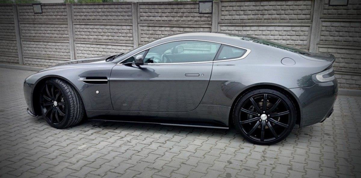 Seitenschweller ASTON MARTIN V8 VANTAGE schwarz Hochglanz – Ansicht 1