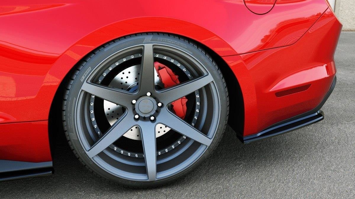 Heck Ansatz Flaps Diffusor passend für Ford Mustang Mk6 schwarz Hochglanz – Ansicht 1