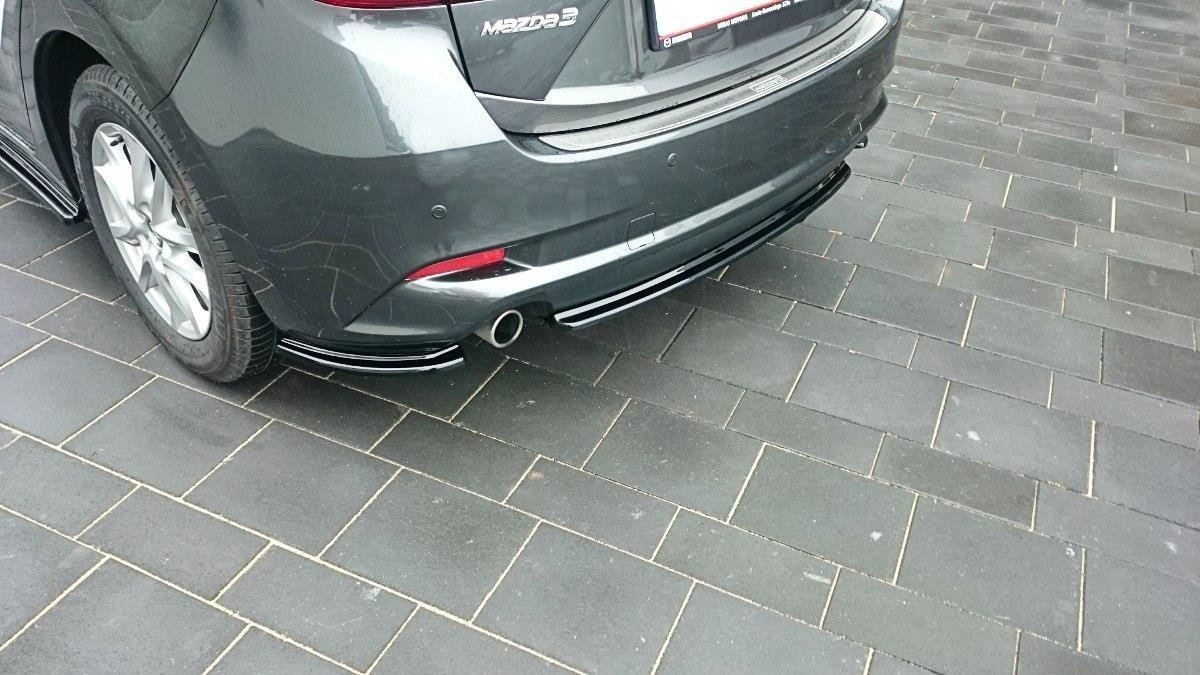 Heckansatz Mazda 3 BM (Mk3) Facelift  schwarz Hochglanz – Ansicht 3