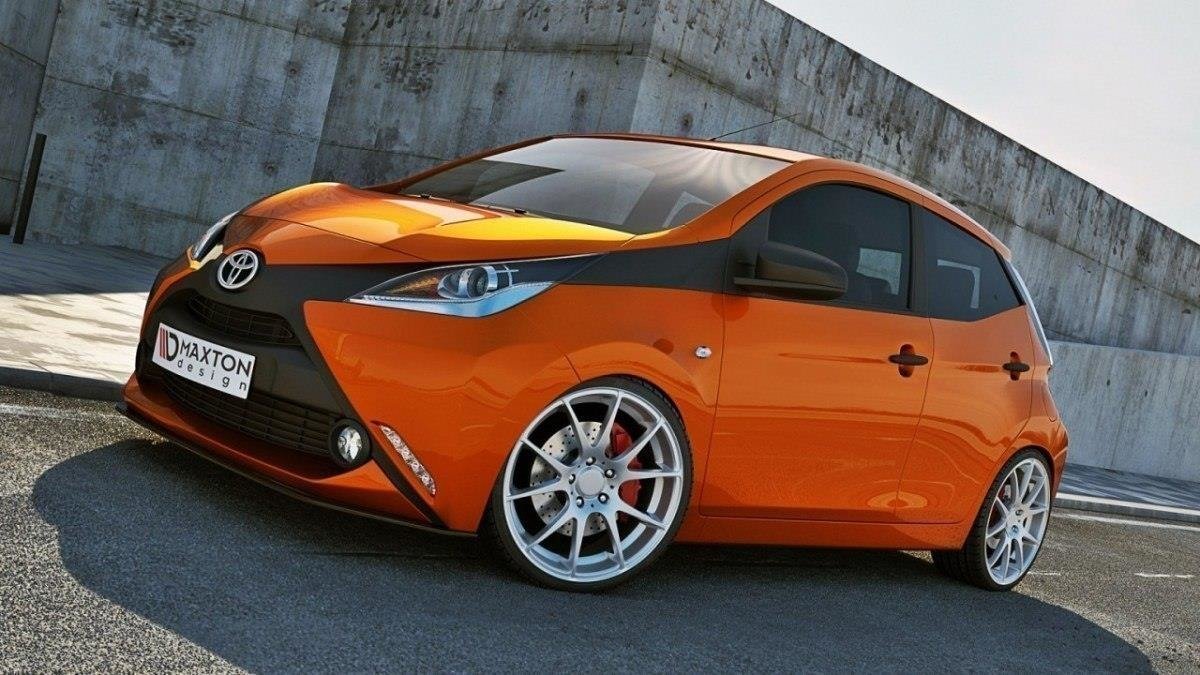 Street+ Spoilerlippe Front Ansatz passend für TOYOTA AYGO mk2 schwarz Hochglanz – Ansicht 1