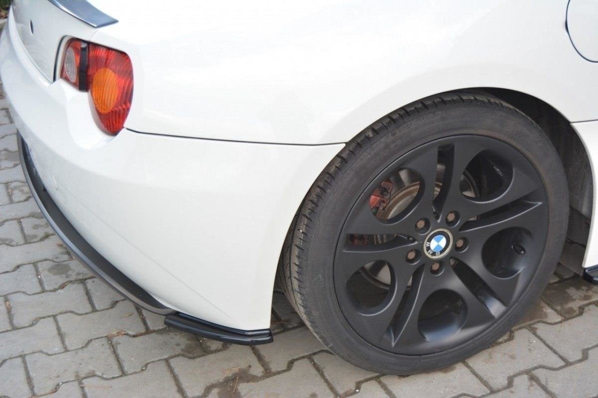 Heck Ansatz Flaps Diffusor passend für BMW Z4 E85 / E86 vor Facelift schwarz Hochglanz – Ansicht 4