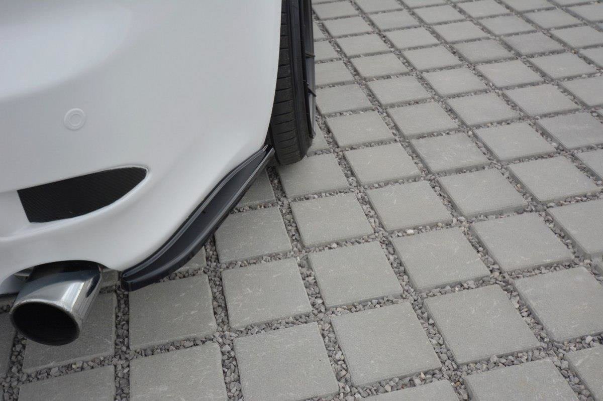 Heck Ansatz Flaps Diffusor passend für Lexus IS F-Sport Mk2 (XE20) Facelift schwarz Hochglanz – Ansicht 3