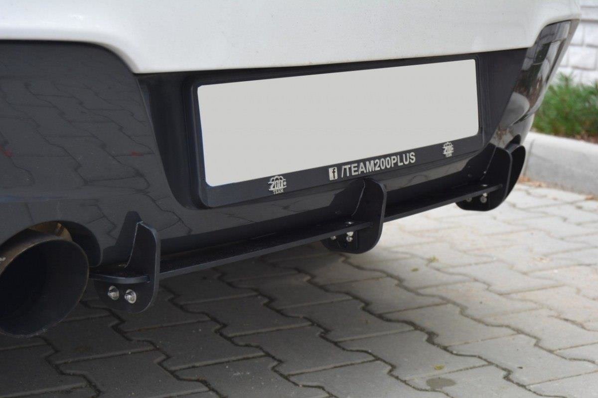 BMW 1er F20/F21 M-POWER Diffusor Heck Ansatz passend für Heckschürze passend für & Heck Ansatz Flaps Diffusor passend für (vor Facelift) – Ansicht 1