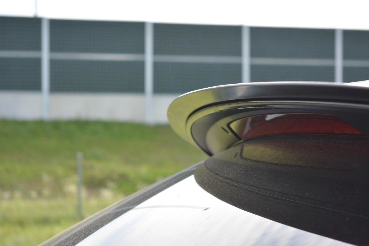 Heckspoiler Lippe Alfa Romeo Stelvio Mk1 schwarz Hochglanz – Ansicht 3