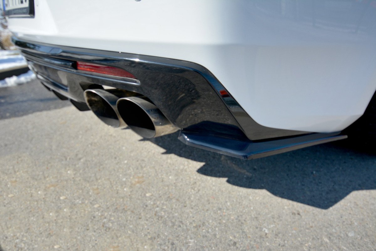 Heck Ansatz Flaps Diffusor passend für CHEVROLET CAMARO 6TH-GEN. PHASE-I 2SS COUPE schwarz Hochglanz – Ansicht 3