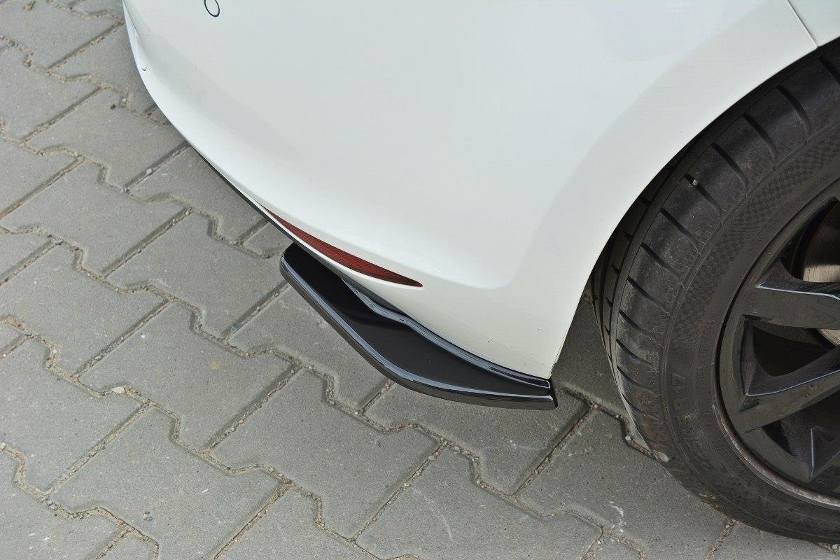 Heck Ansatz Flaps Diffusor passend für VW Golf Mk7 Standard schwarz Hochglanz – Ansicht 4