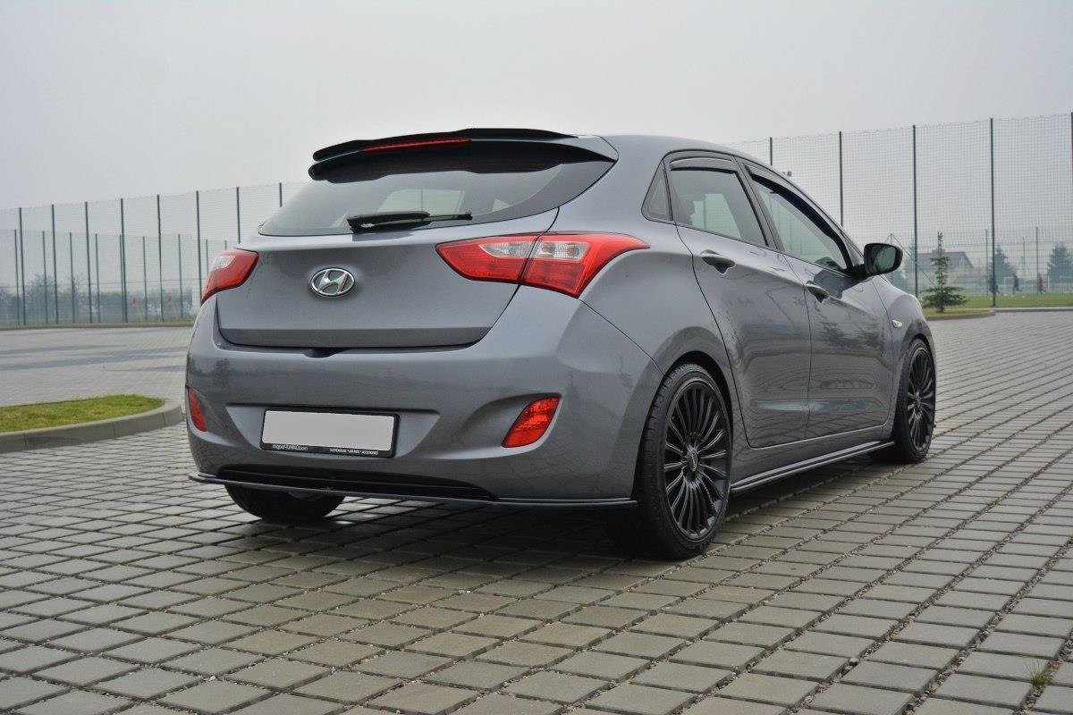 Heckansatz Hyundai i30 mk.2 schwarz Hochglanz – Ansicht 4
