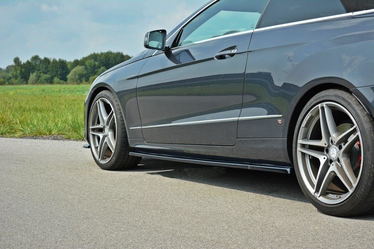 Street+ Seitenschweller Leisten passend für Mercedes -Benz E Coupe / Cabrio C207 Facelift / A207 Facelit schwarz Hochglanz – Ansicht 3