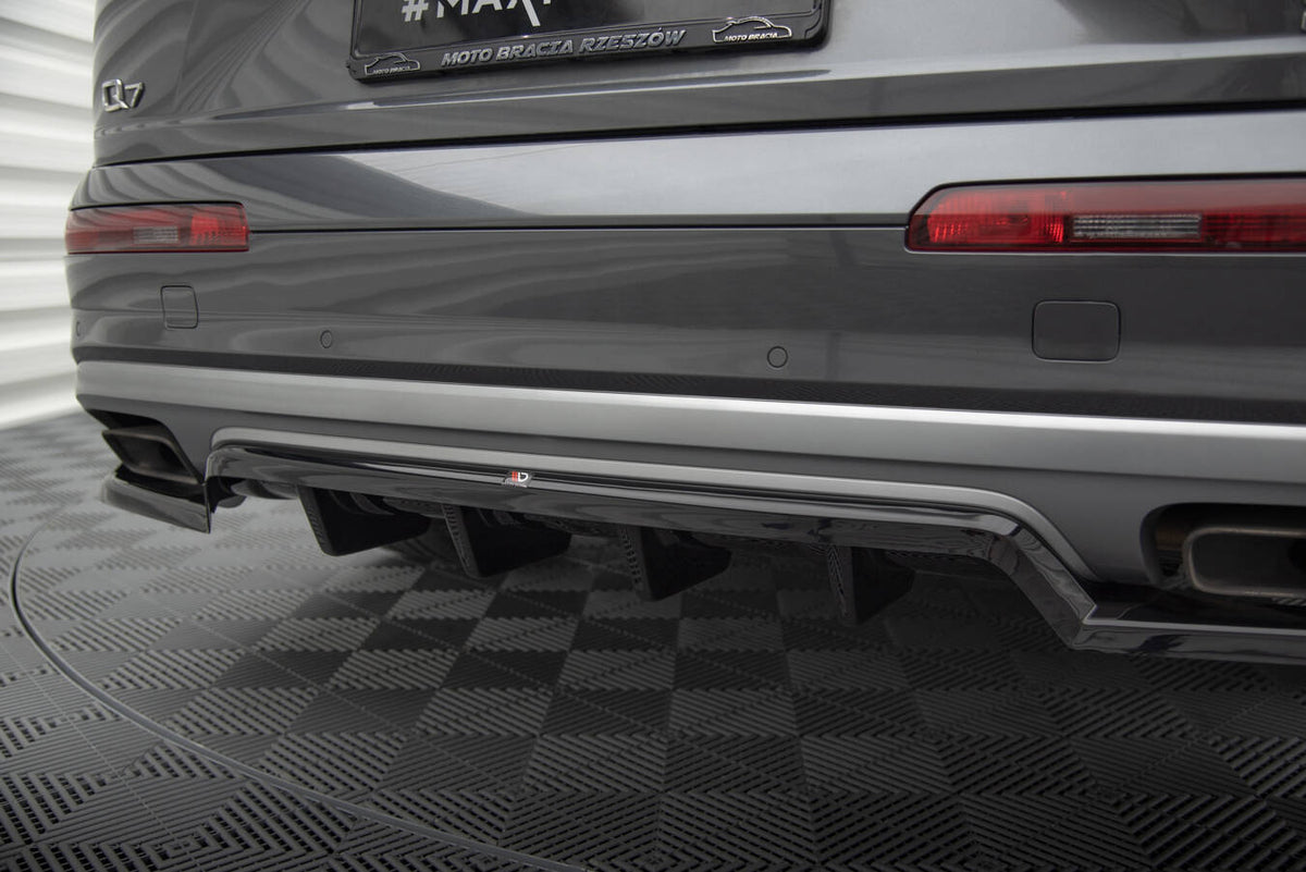 Street+ Mittlerer Diffusor RACE passend für Audi Q7 Mk2 schwarz Hochglanz – Ansicht 3