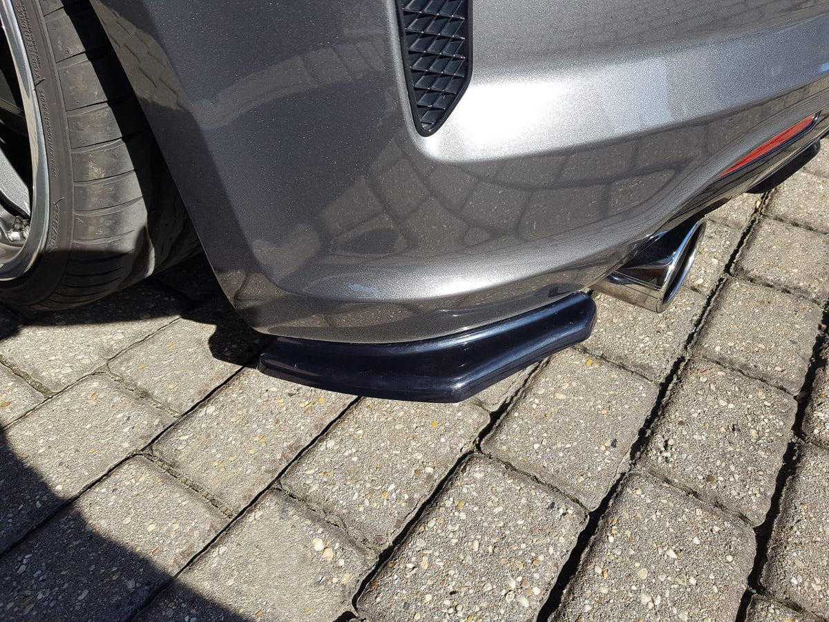 Heck Ansatz Flaps Diffusor passend für VW Scirocco R Mk3  Facelift schwarz Hochglanz – Ansicht 1