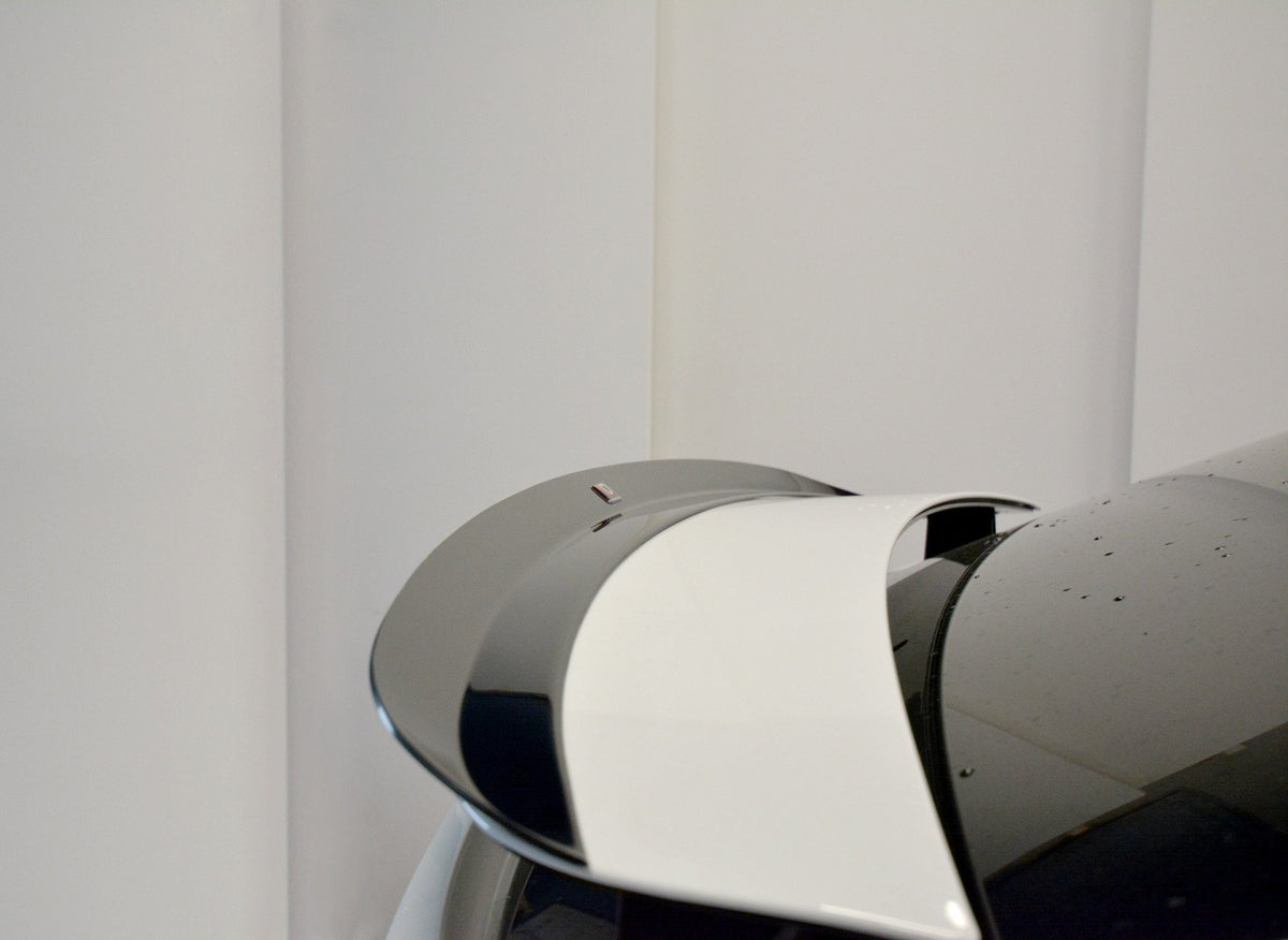 Heckspoiler Lippe V.2 TESLA MODEL X schwarz Hochglanz – Ansicht 1