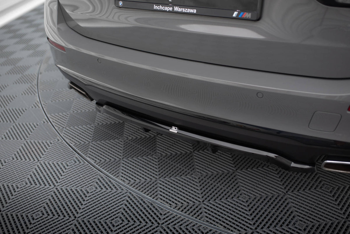 Street+ Mittlerer Diffusor RACE passend für BMW 5er G30 / G31 Facelift schwarz Hochglanz – Ansicht 3