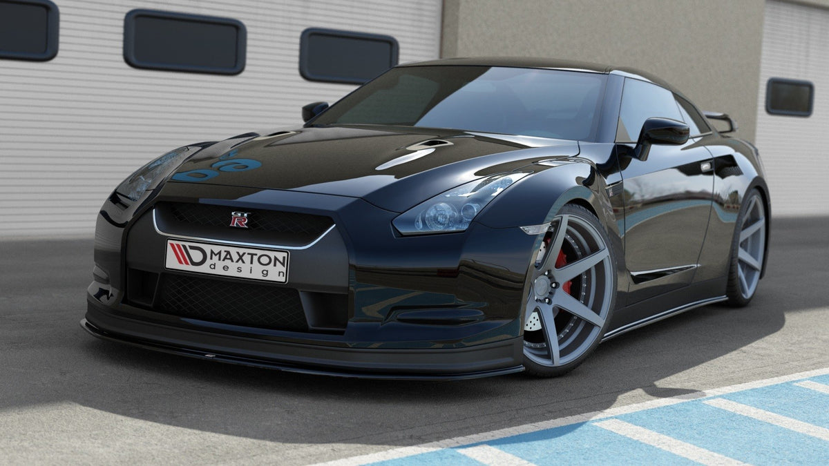 Street+ Spoilerlippe Front Ansatz V.2 passend für NISSAN GT-R vor Facelift COUPE (R35-SERIES) schwarz Hochglanz – Ansicht 4