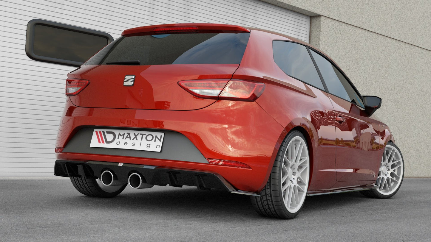 Diffusor Heck Ansatz V.2 passend für Seat Leon Cupra Hatchback Mk3 Facelift schwarz Hochglanz – Ansicht 4