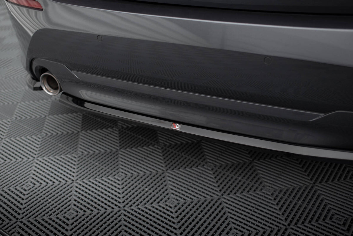 Heck Ansatz Flaps Diffusor passend für BMW 1er F40 schwarz Hochglanz – Ansicht 4