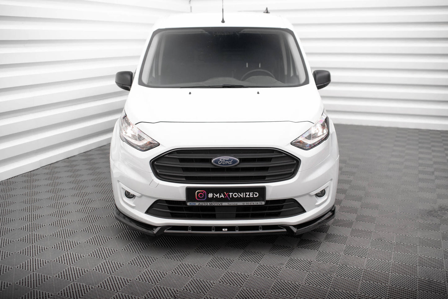Street+ Spoilerlippe Front Ansatz V.2 passend für Ford Transit Connect Mk2 Facelift schwarz Hochglanz – Ansicht 3