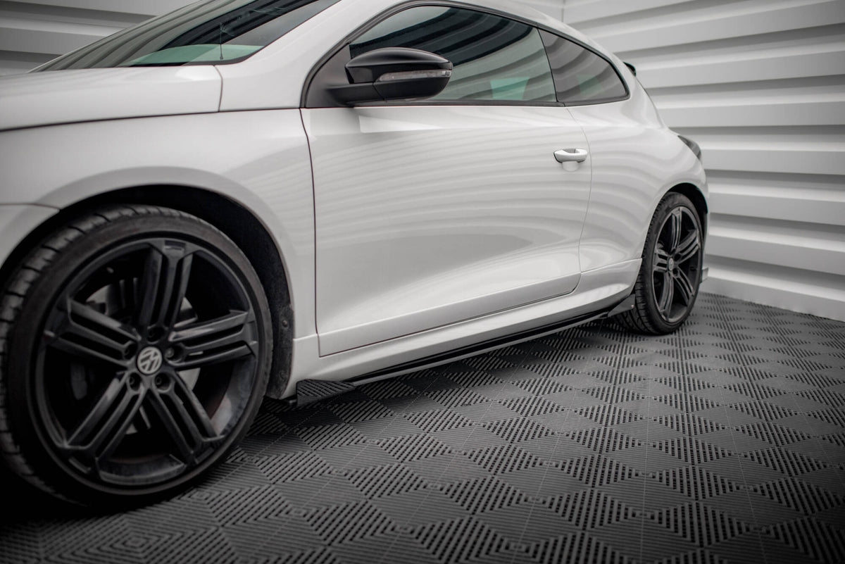Seitenschweller Flaps passend für VW Scirocco R Mk3 schwarz Hochglanz – Ansicht 1