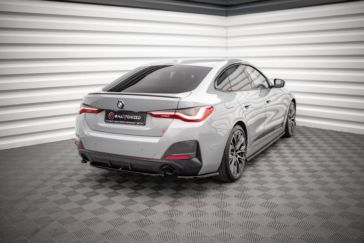 Heck Ansatz Flaps Diffusor V.1 passend für BMW 4er Gran Coupe M-Paket G26 schwarz Hochglanz – Ansicht 1